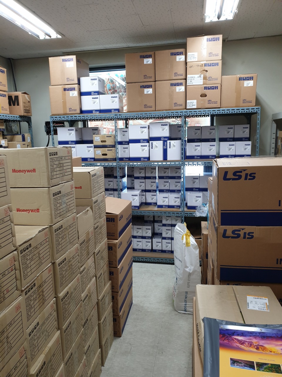 2000769928_t31BQV79_a2cf89a10705dd76937afde736da62788d4160f0.jpg 이미지크게보기